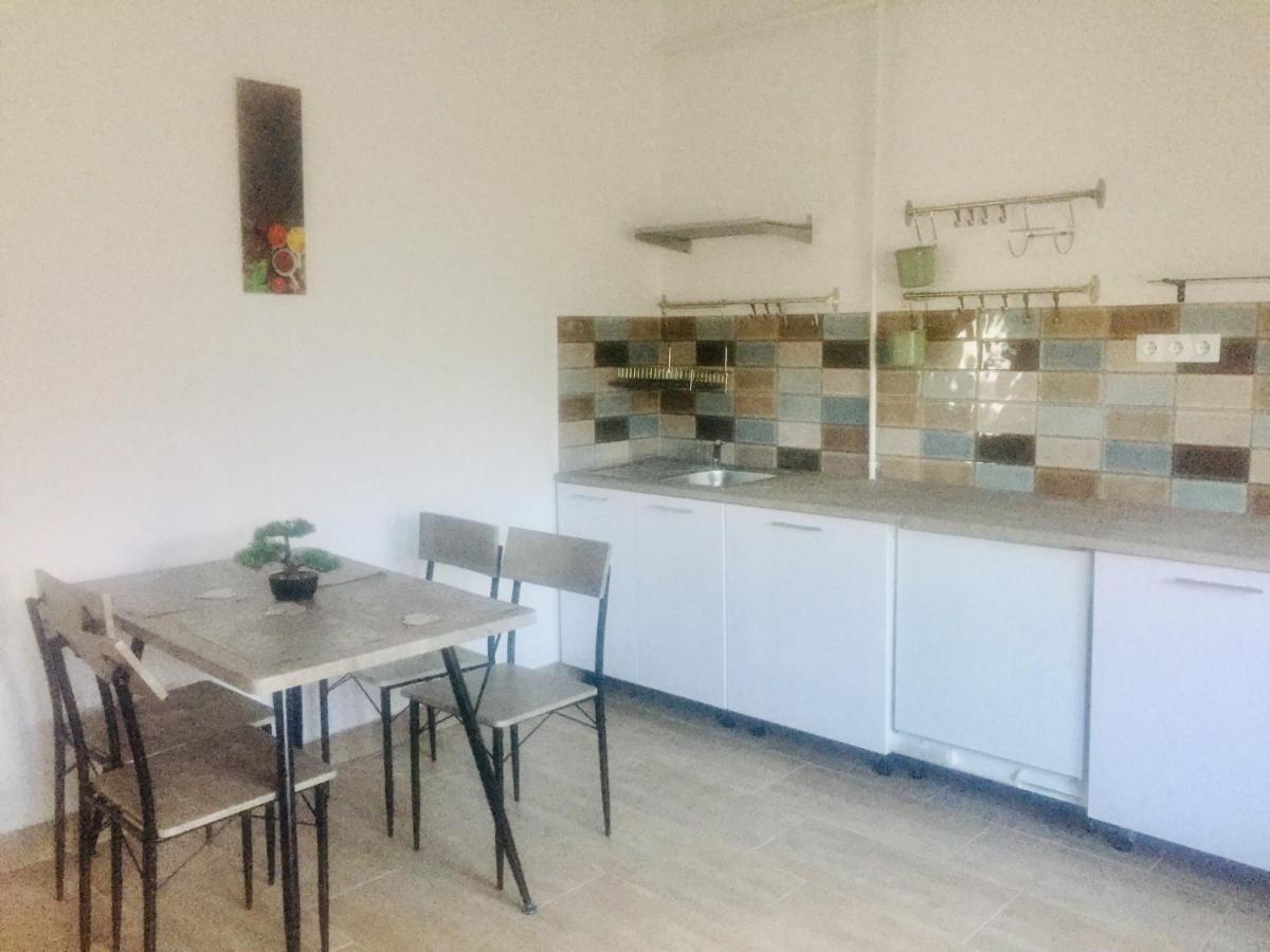 Lelle-Kert Apartman 02 Балатонлелле Экстерьер фото